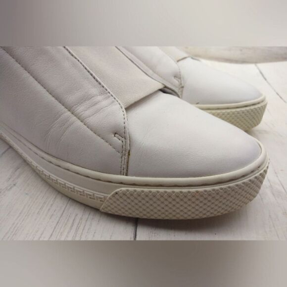 Versace Sneakers Shoes White Gold Medusa SZ 39 1/2 Women's - Picture 5 of 16